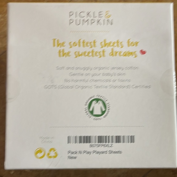 Pickle & Pumpkin 100% organic jersey cotton Fitted Mini Crib Sheets. Set of two - Picture 2 of 2